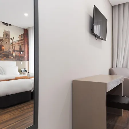 페니시우스 샤르므